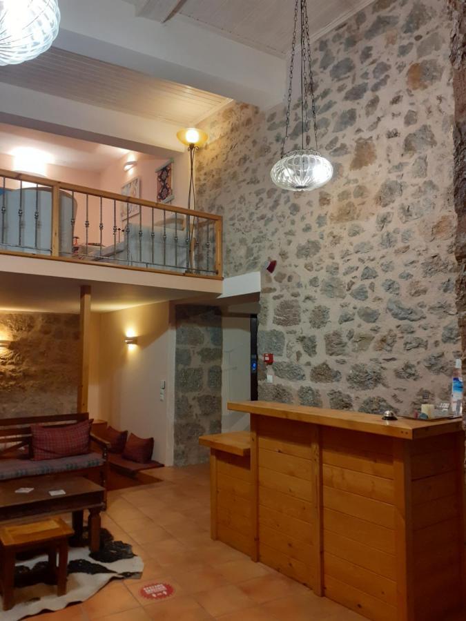 Hotel Parnassos อาราโชวา ภายนอก รูปภาพ