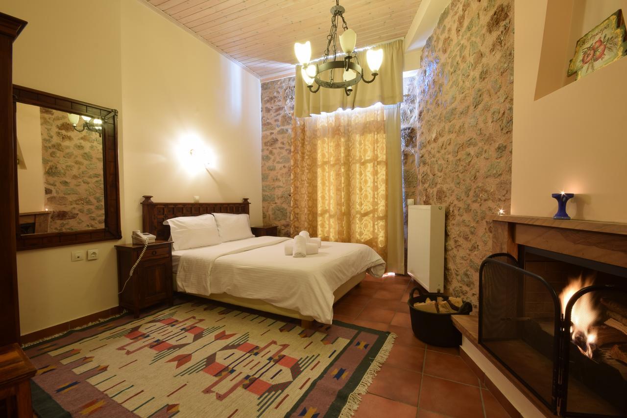 Hotel Parnassos อาราโชวา ภายนอก รูปภาพ