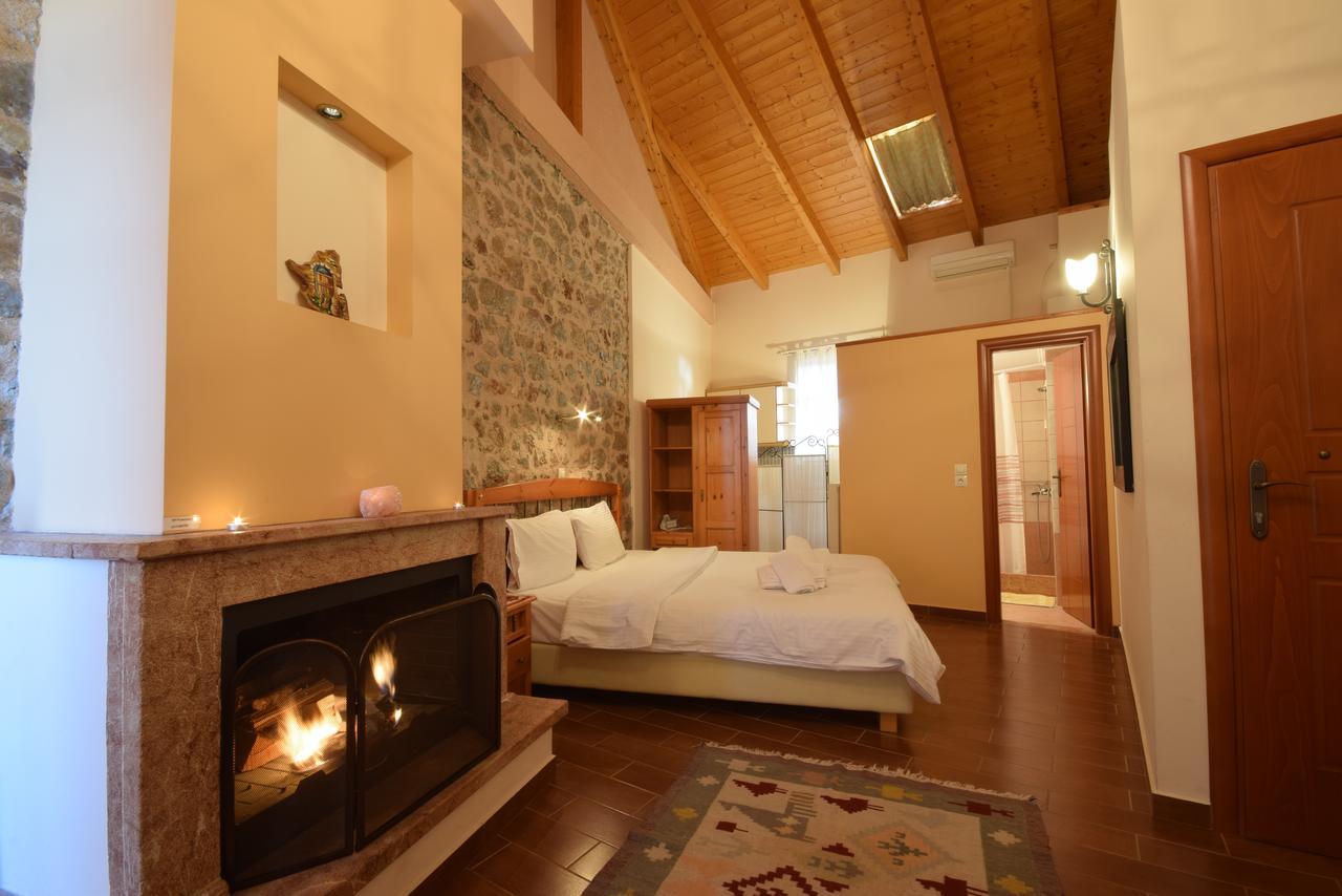 Hotel Parnassos อาราโชวา ภายนอก รูปภาพ