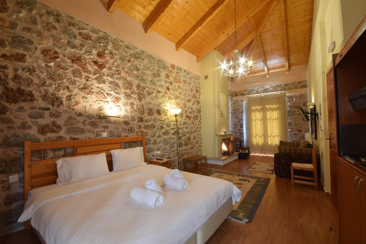 Hotel Parnassos อาราโชวา ภายนอก รูปภาพ